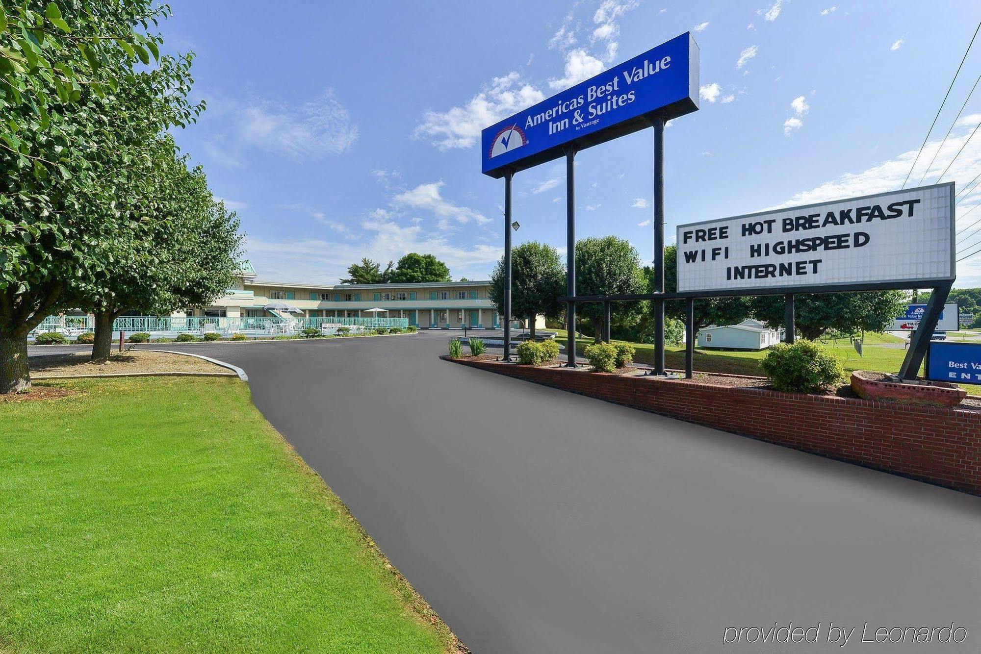 Americas Best Value Inn Suites סאות' בוסטון מראה חיצוני תמונה