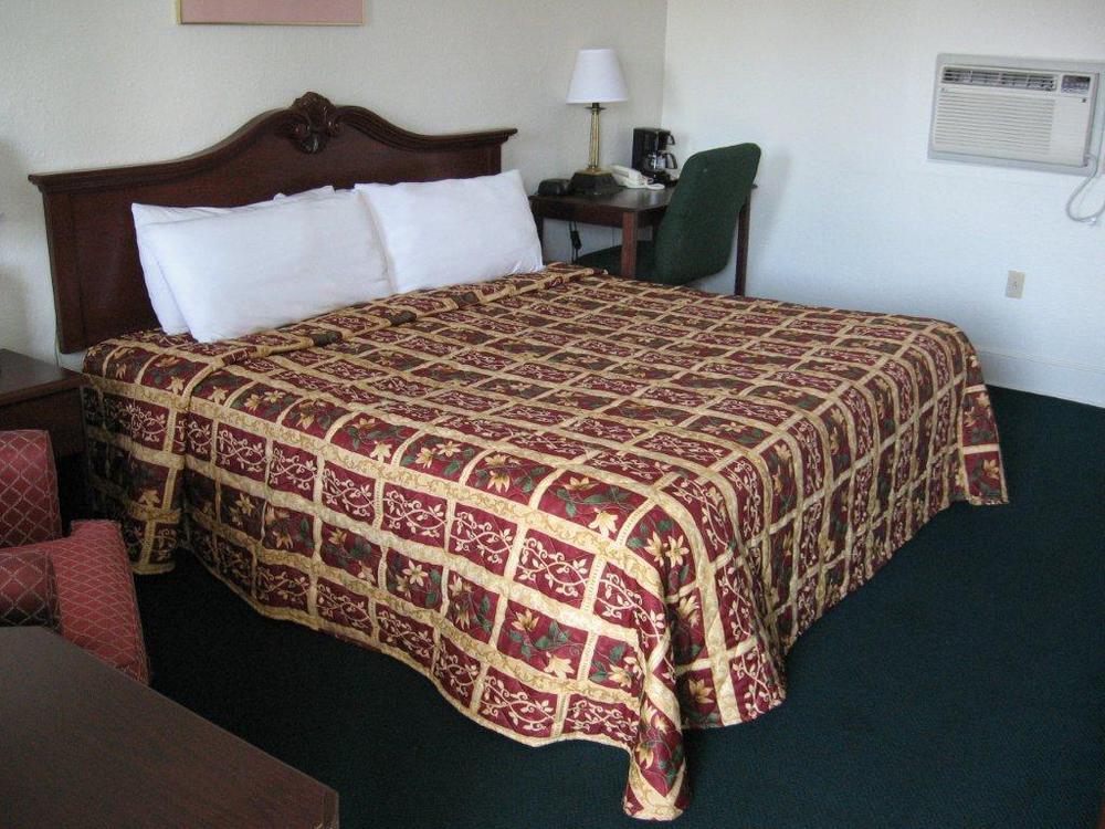 Americas Best Value Inn Suites סאות' בוסטון חדר תמונה